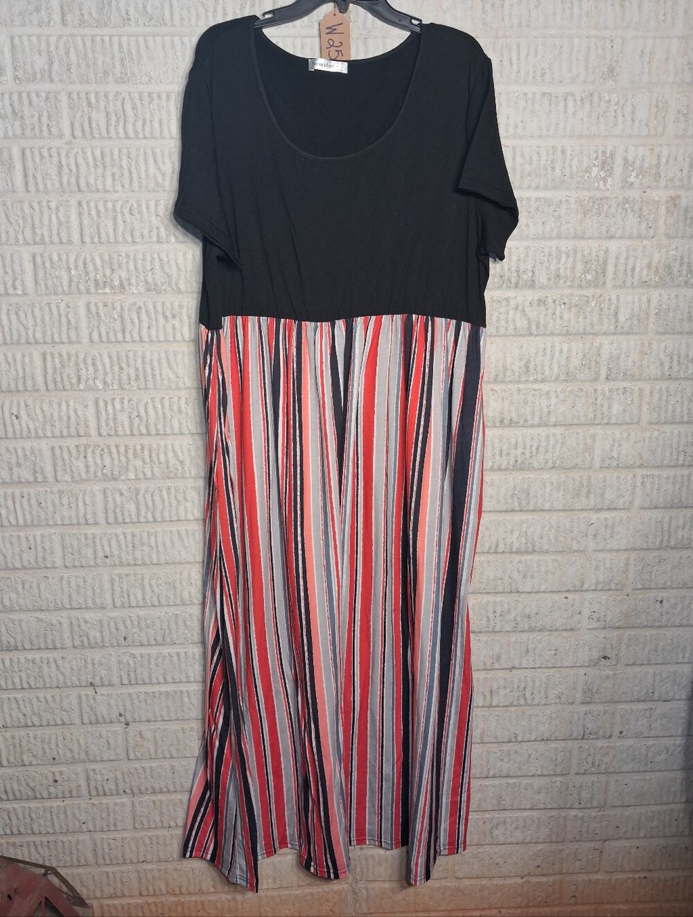 Nemidor Black and Red Stripe Maxi Dress with Scoop Neck Size 24